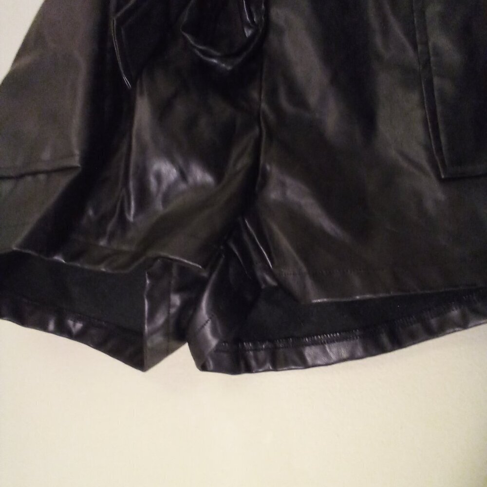 Windsor Shorts Women S Faux Leather Belt Pockets Elastic Black - Picture 6 of 14